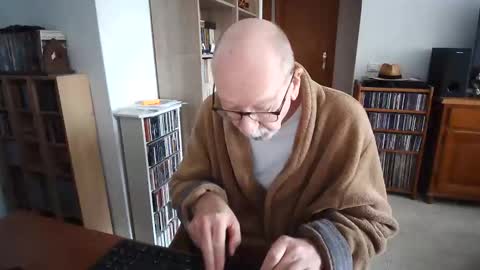  Papi  online show from December 17, 11:28 am