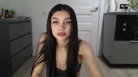 KARINA online show from May 1, 1:05 pm