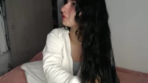 _abrill_20 online show from November 4, 6:04 am