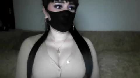 Adela online show from January 14, 7:00 pm