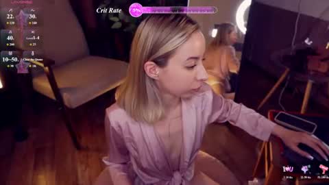 _alexa_gold_ online show from July 14, 11:05 am