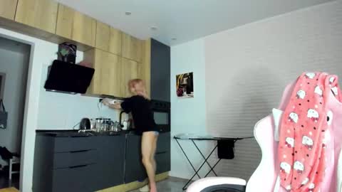 Gaylord online show from February 15, 2:49 pm