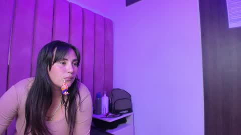 _alisson_sweet_ online show from November 27, 9:33 pm