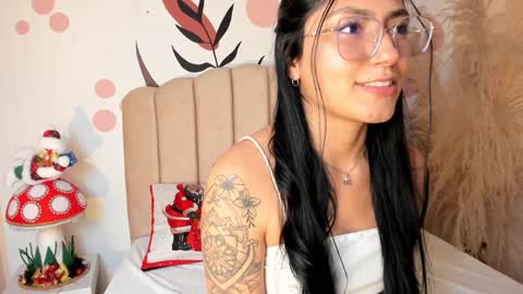 Allondra  online show from January 5, 4:25 am