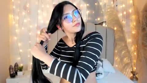 Allondra  online show from March 4, 2:49 am