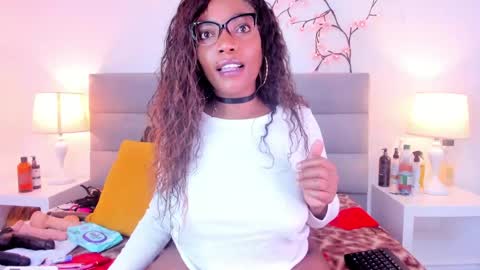 Analy  online show from April 29, 8:35 pm