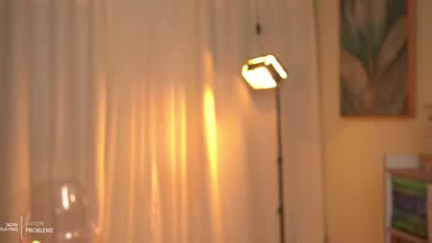 Snapshot of _angeleyes chatting on September 27, 11:02 pm Angie - online show from September 27, 11:02 pm