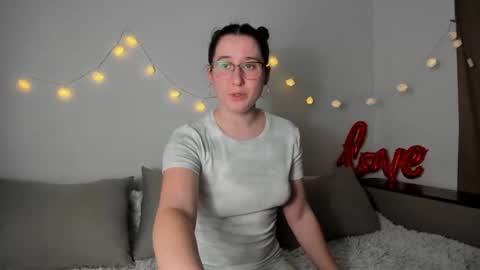 Anna online show from March 14, 8:13 pm