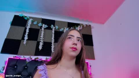 Annie Andrick online show from June 24, 11:06 am