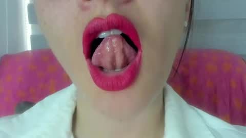 antonia online show from July 4, 9:51 pm