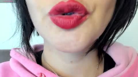 antonia online show from February 10, 8:10 pm