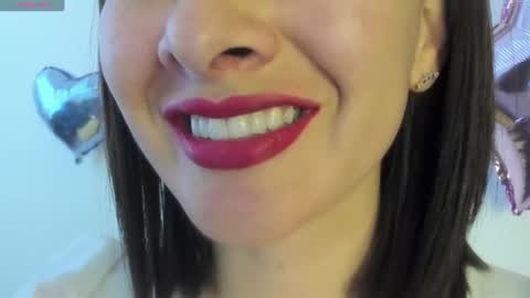 antonia online show from June 18, 3:39 pm