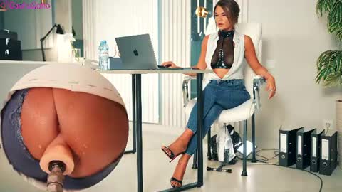 _artporno_ online show from August 4, 12:50 am