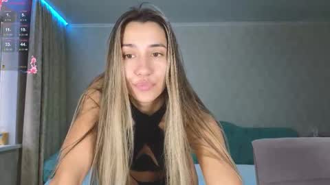 _aura_18 online show from March 2, 2:49 am