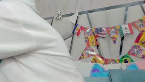 Aura online show from July 7, 3:08 am
