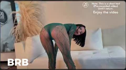 _aurora_collins_ online show from June 26, 1:16 pm