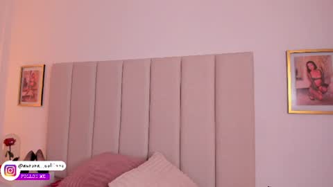 _aurora_collins_ online show from June 14, 1:46 pm