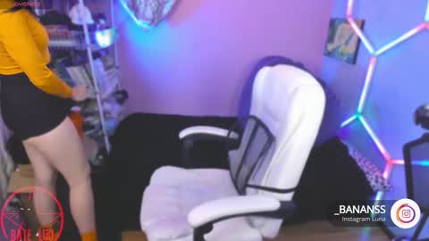 Lunita  online show from October 25, 3:51 am