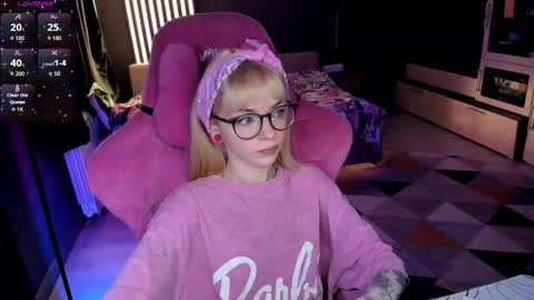 Olivia Subscribe to my Fansly -   online show from May 6, 8:15 pm