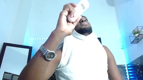 Snapshot of _black_stallion chatting on October 8, 3:24 am Andrew online show from October 8, 3:24 am