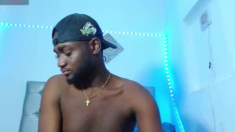 Andrew online show from November 14, 7:49 pm