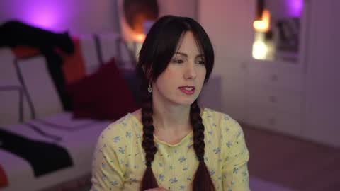 Lili online show from January 19, 5:50 am