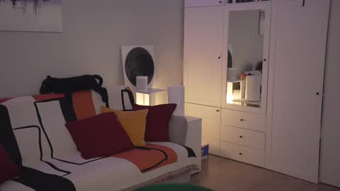 Snapshot of _blackbee_ chatting on February 19, 10:20 pm Lili online show from February 19, 10:20 pm