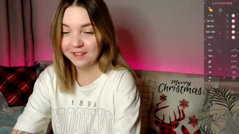 Elizabeth online show from December 21, 10:27 pm