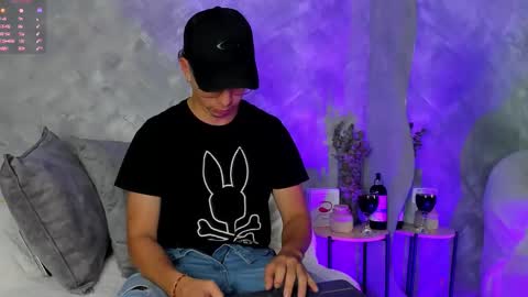 Snapshot of _bruno_bs chatting on October 22, 12:14 am BRUNO online show from October 22, 12:14 am