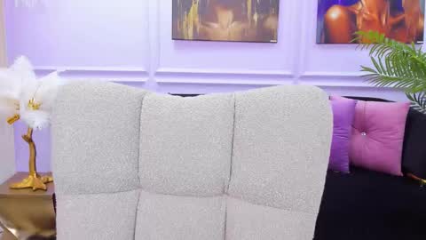 Snapshot of _carlawhite_ chatting on October 21, 3:33 am _carlawhite_ online show from October 21, 3:33 am