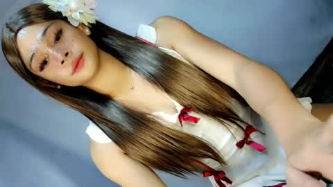 Kate flores online show from July 25, 4:05 pm