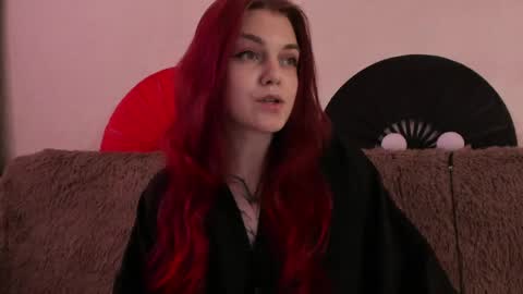Caroline online show from April 28, 10:30 am