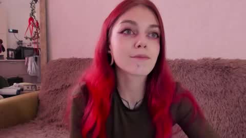 Snapshot of _caroline_coy chatting on September 24, 12:23 pm Caroline online show from September 24, 12:23 pm
