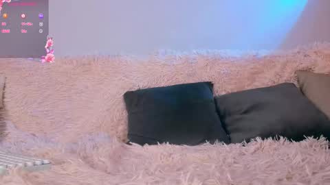 Christina Chris online show from September 23, 6:29 am