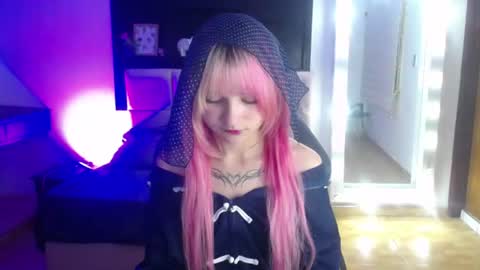 _charlotte_collins_ online show from June 22, 3:52 pm