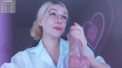 Snapshot of _chatur_babe chatting on October 14, 6:11 pm Angelina online show from October 14, 6:11 pm