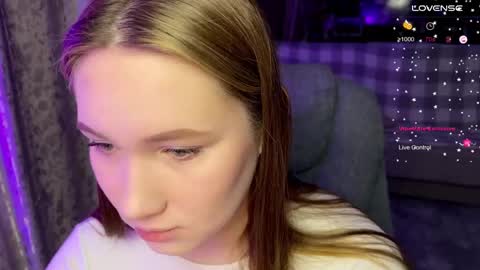 _chloe_miller_ online show from December 4, 9:36 pm