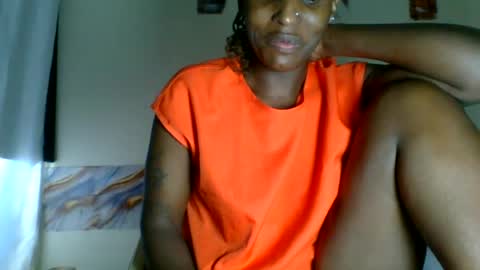 clara online show from July 13, 8:18 am