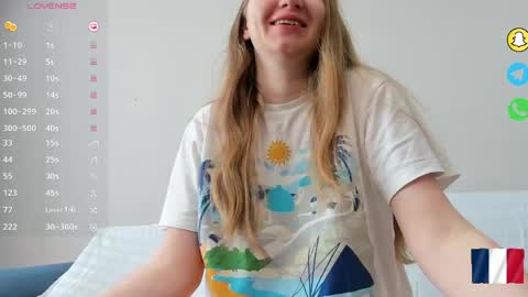 Sophie online show from April 29, 8:08 am
