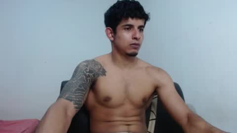  crissgex  online show from May 25, 1:55 am