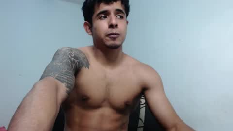  crissgex  online show from May 13, 2:21 am