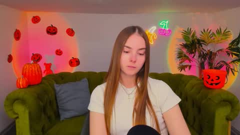 Erika online show from October 28, 6:42 pm