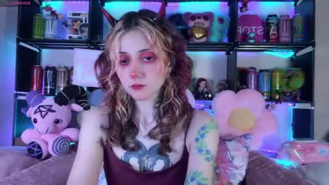 Kate online show from June 18, 6:13 pm