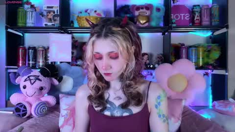 Kate online show from June 22, 7:10 pm