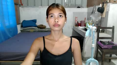 _eleanorxx online show from April 21, 11:12 pm