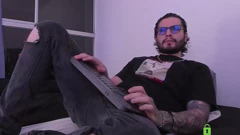  -         online show from October 30, 3:51 am