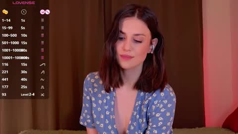 _esmeraldiyaa_ online show from December 20, 1:34 am