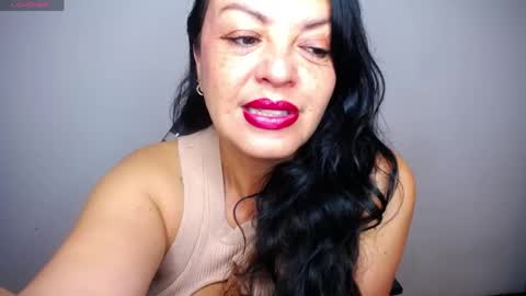 Eva Smith online show from April 30, 2:22 pm