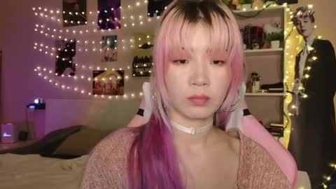 EveEva online show from March 16, 4:37 am