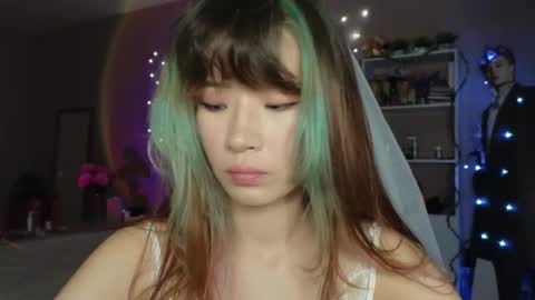 EveEva online show from November 3, 2:56 am